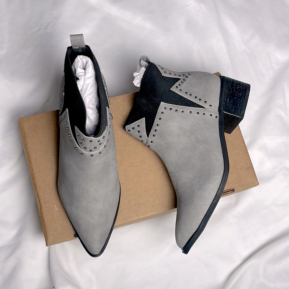 NWT Missguided grey and black studded western star ankle booties